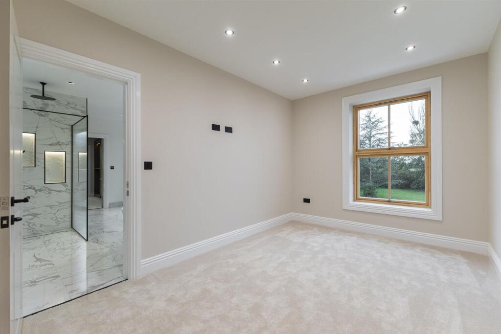 100464_Winkfield Hall North Street Winkfield (37)_