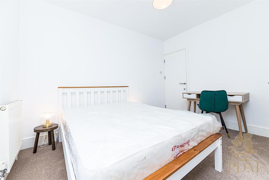 26 Chippendale Lenton Nottingham NG7 1HB