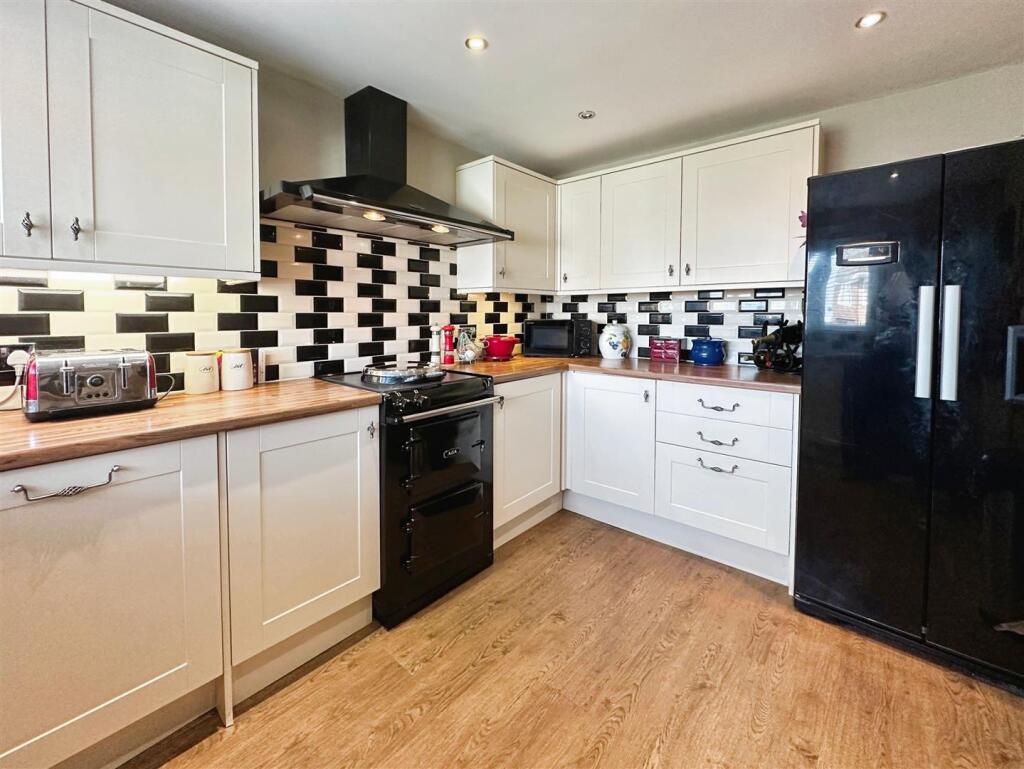 b2b127a1-image_picker_CAA2437D-E466-430F-ABD5-005E