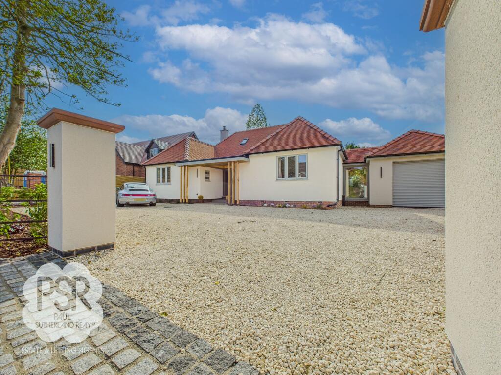 Expansive Gravel Driveway