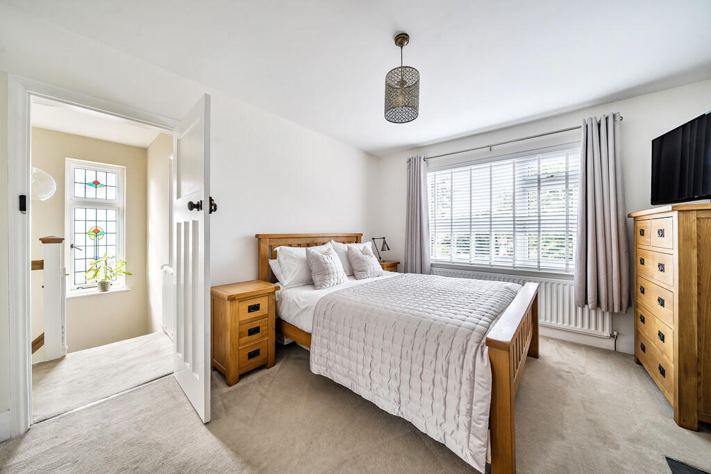 1344858-15-68a8a3...