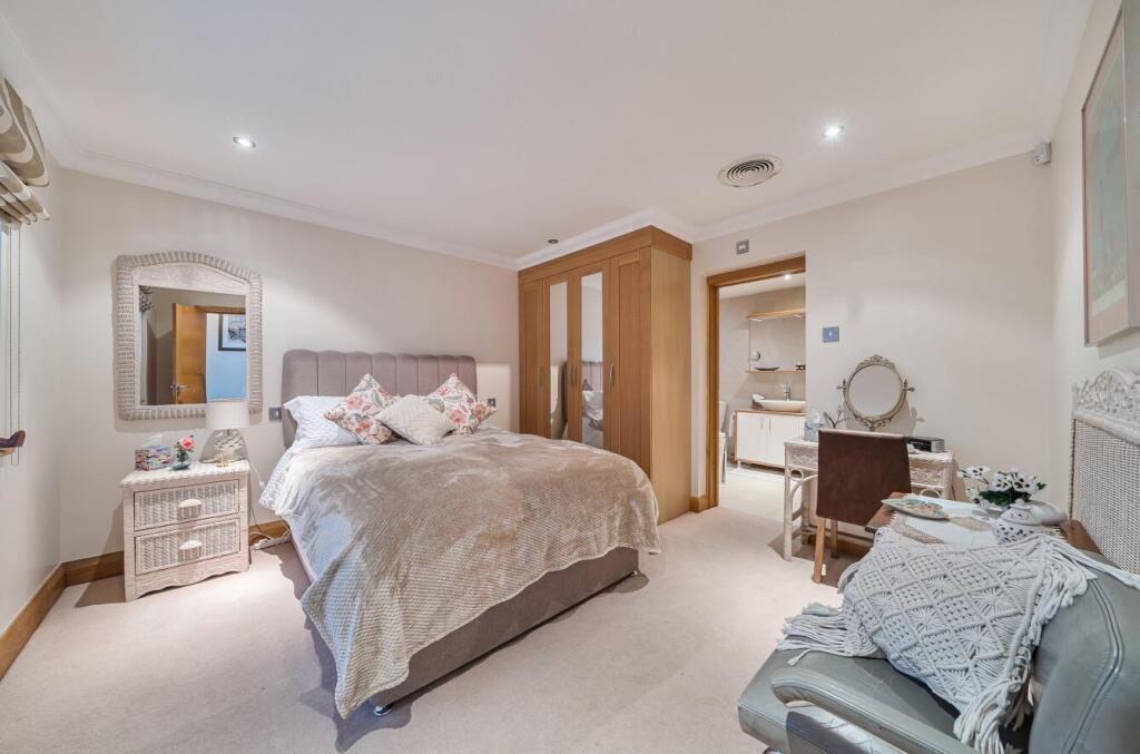 Davidson Frost-Wellings, DFW, Fallowfield, Bedroom