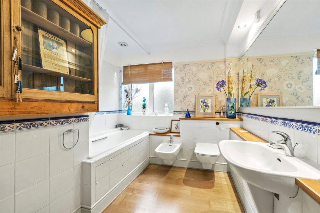 3 Bathrooms