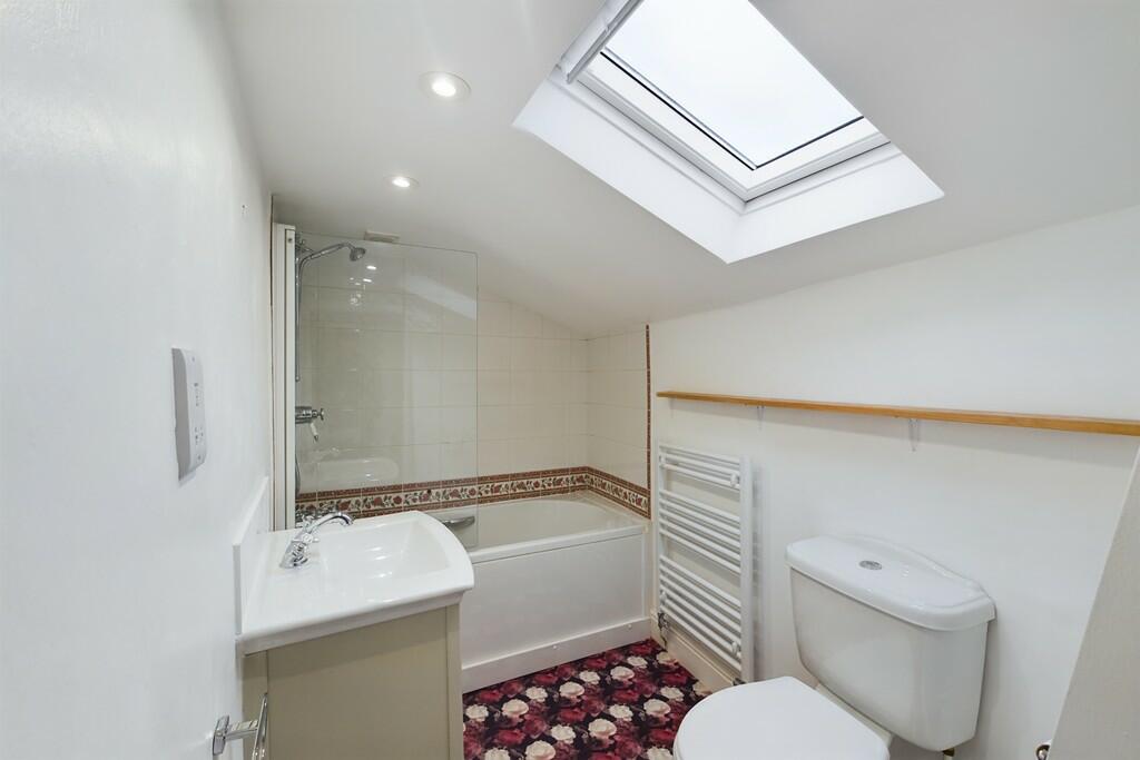 Family Bathroom 