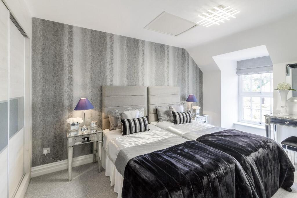 7 Belfry Lane 042.jpg