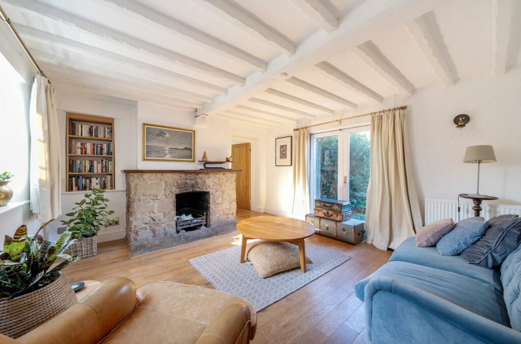 Little Manor, Wolston