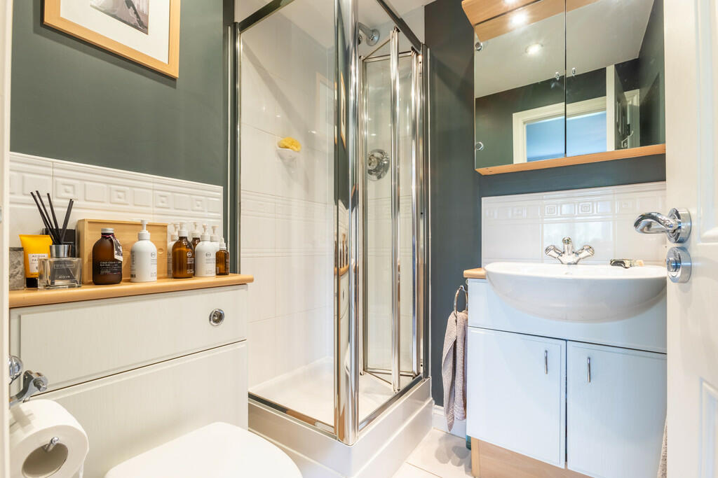 En-Suite Shower R...