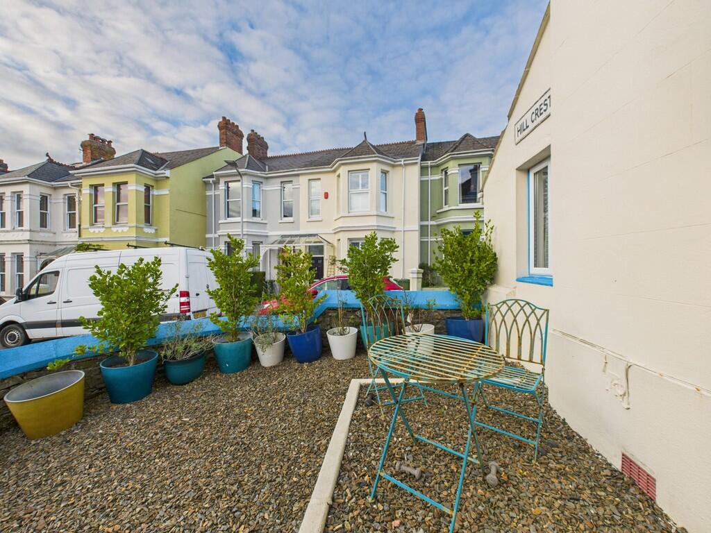 CAM03974G0-PR0224...