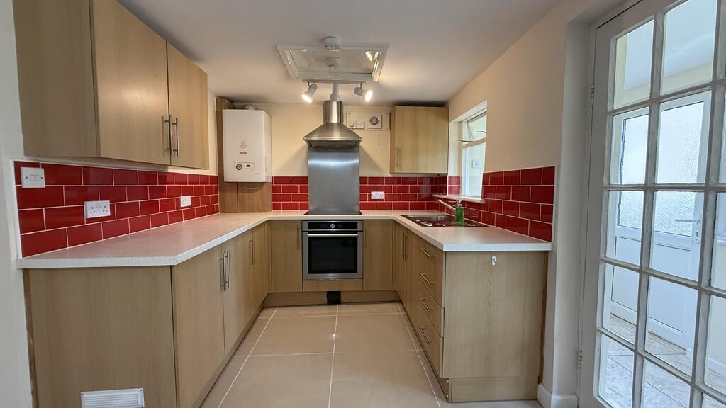 Kitchen/dining ro...