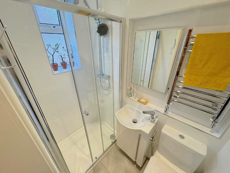 Bedroom Four Ensuite