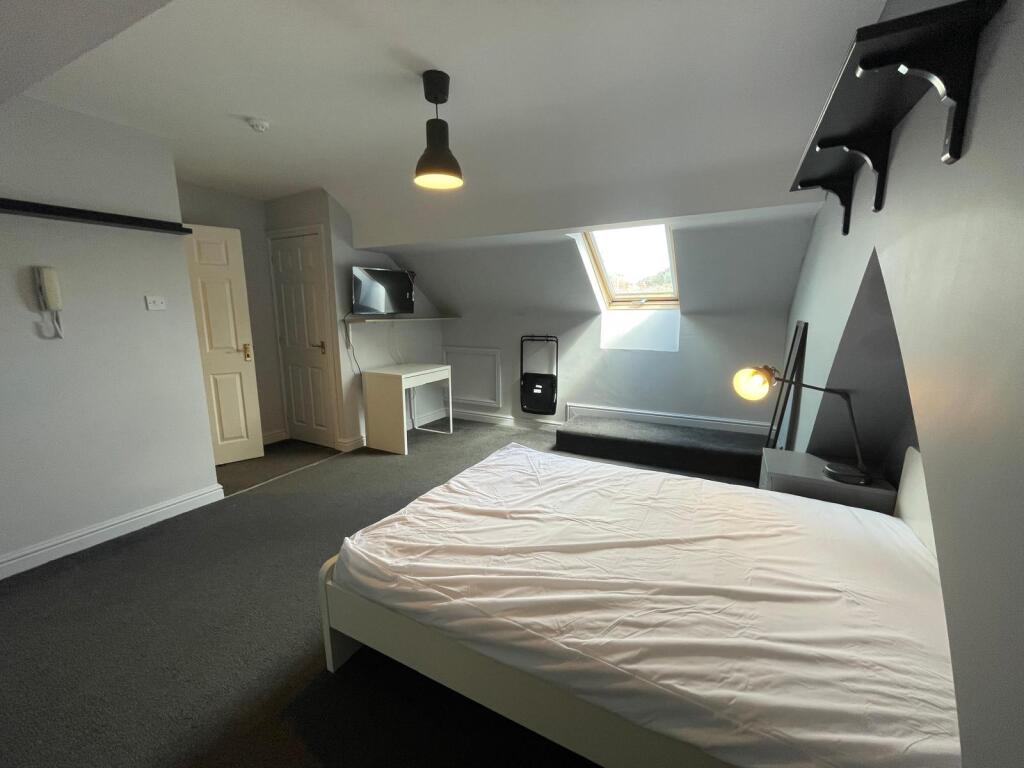Room 8