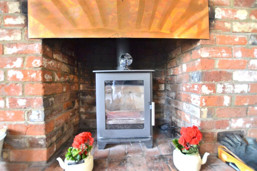 Log Burner, Living Room.JPG