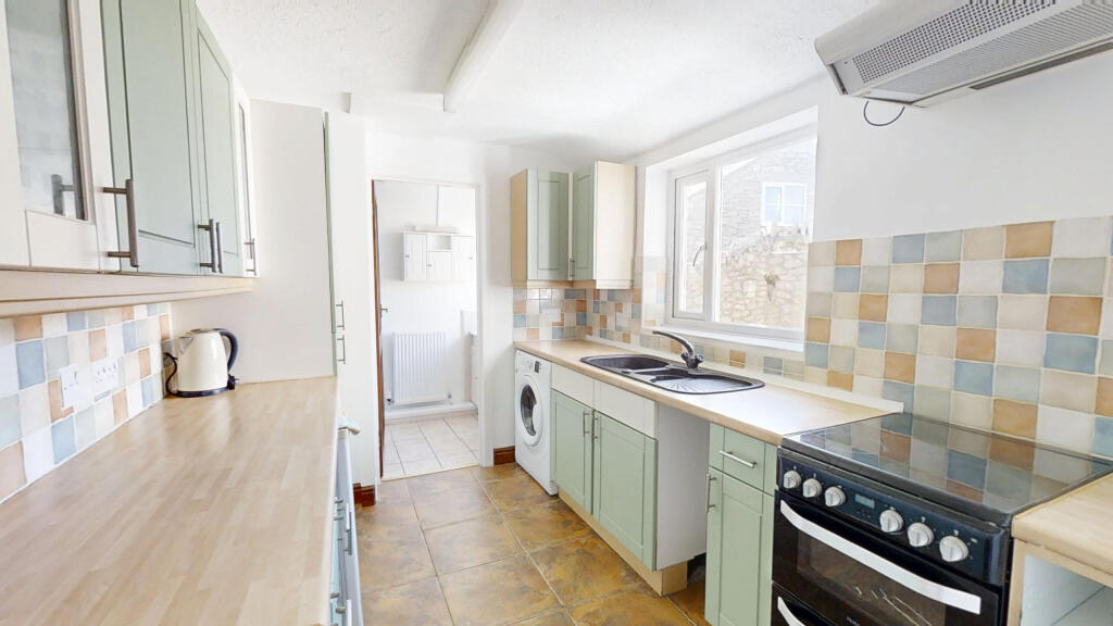 Grove-Road-Portland-Dorset-UK-10282025_131526