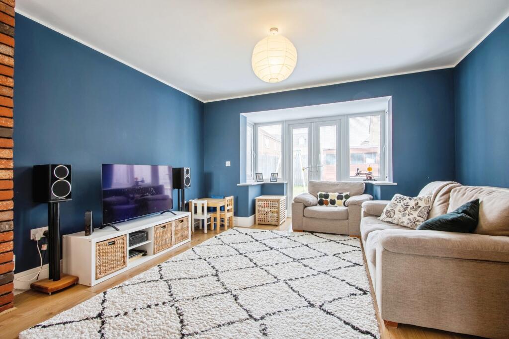 Lounge / Kitchen