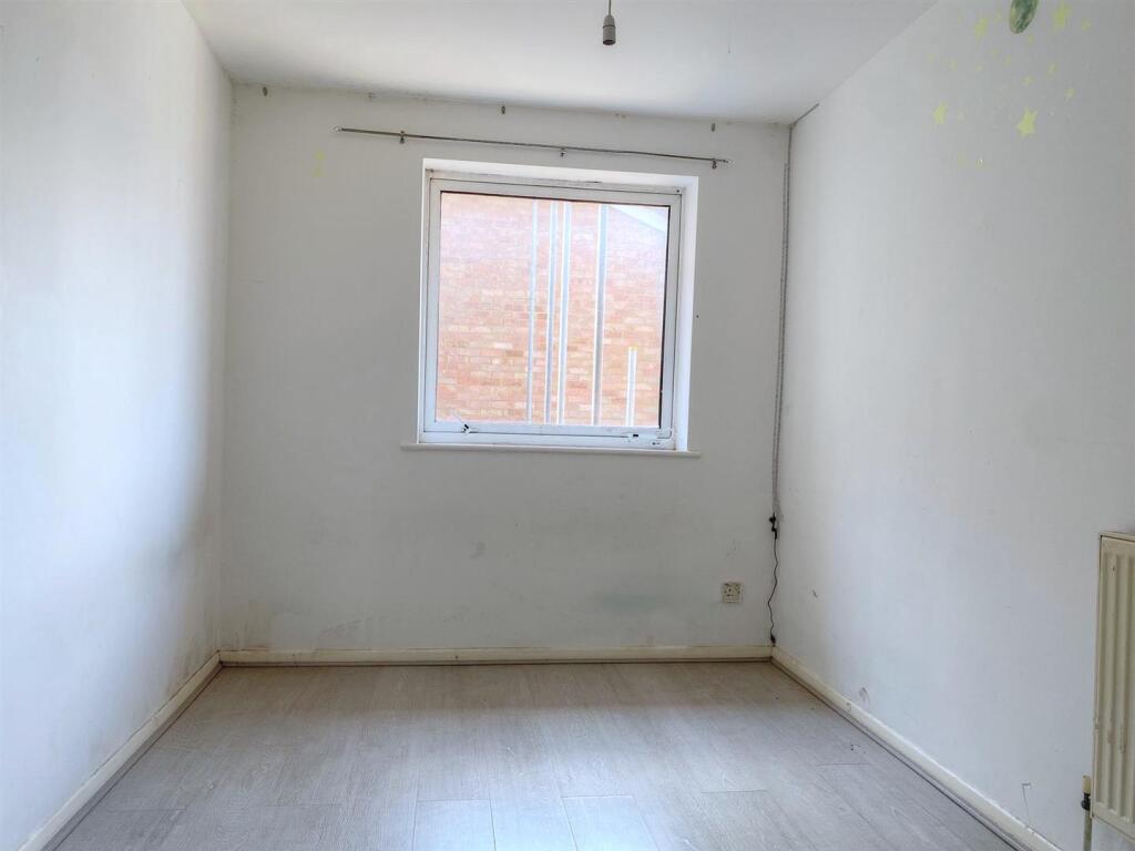 Bedroom2.jpg