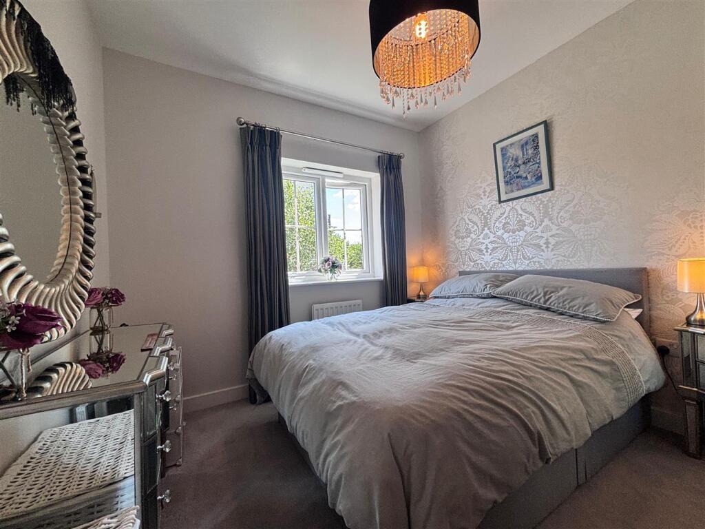 bedroom.jpg