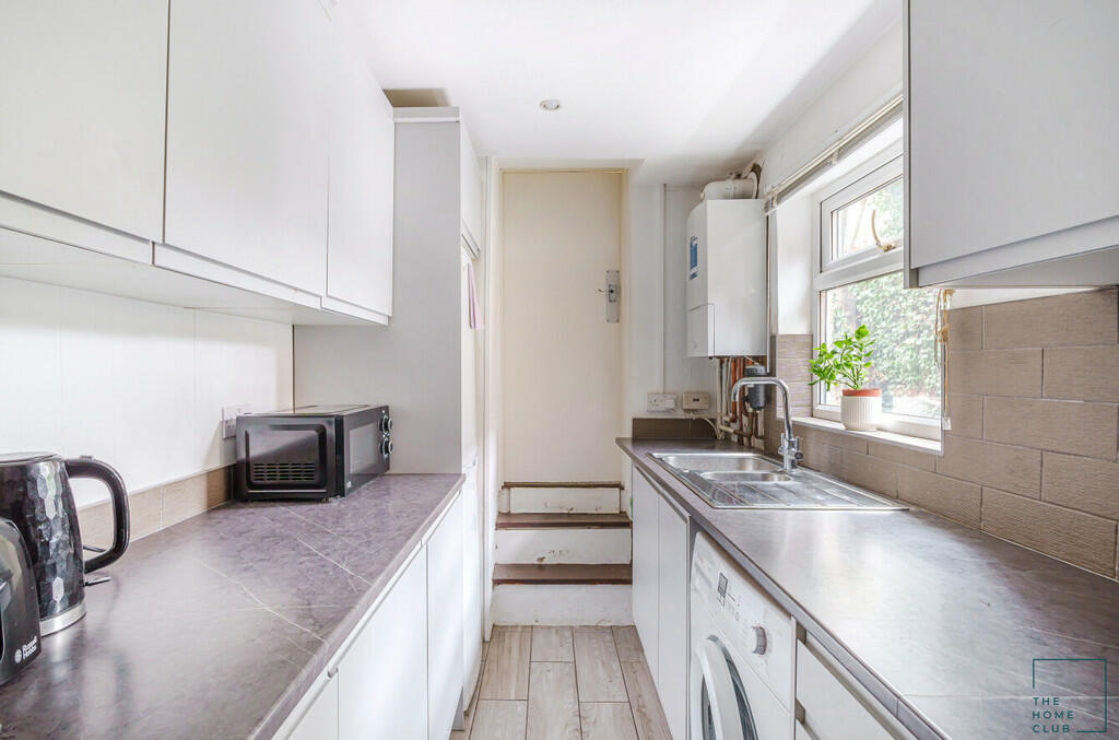 f4bfb912-2495-45f...