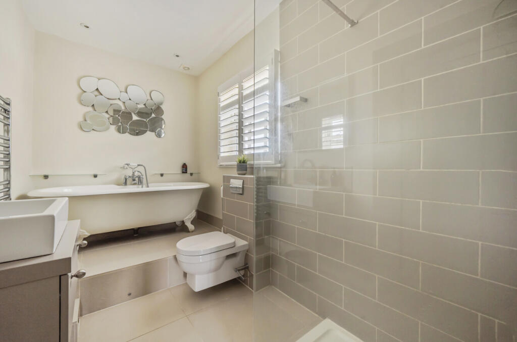 1383590-75-692489...