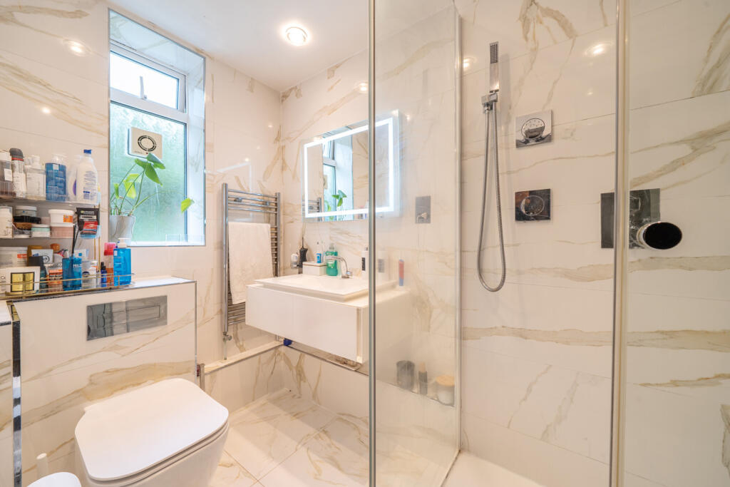 1341818-2-68a5c4f...