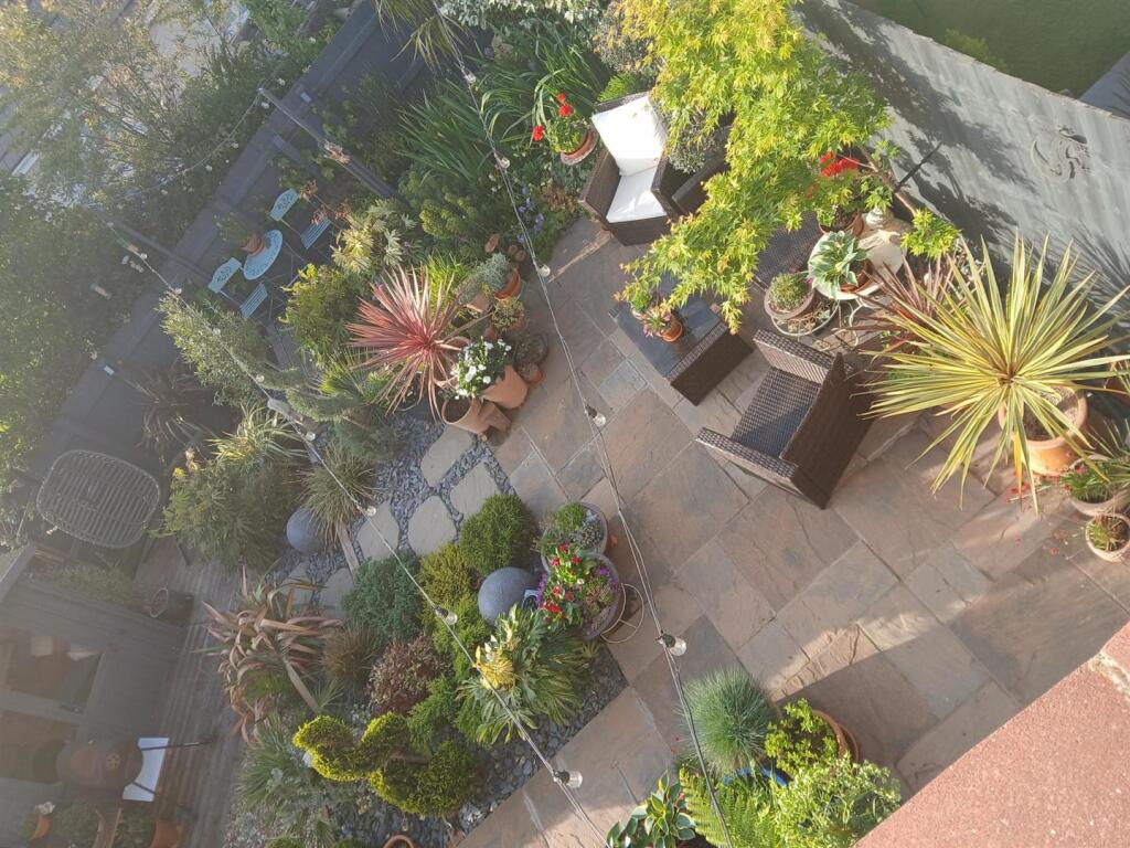 71 Watkins Gdn 3.jpg