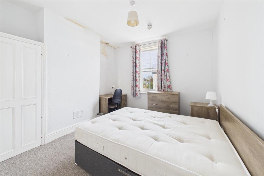 12 Osborne Villas, Kingsdown, Bristol BS2 8BP | Fr