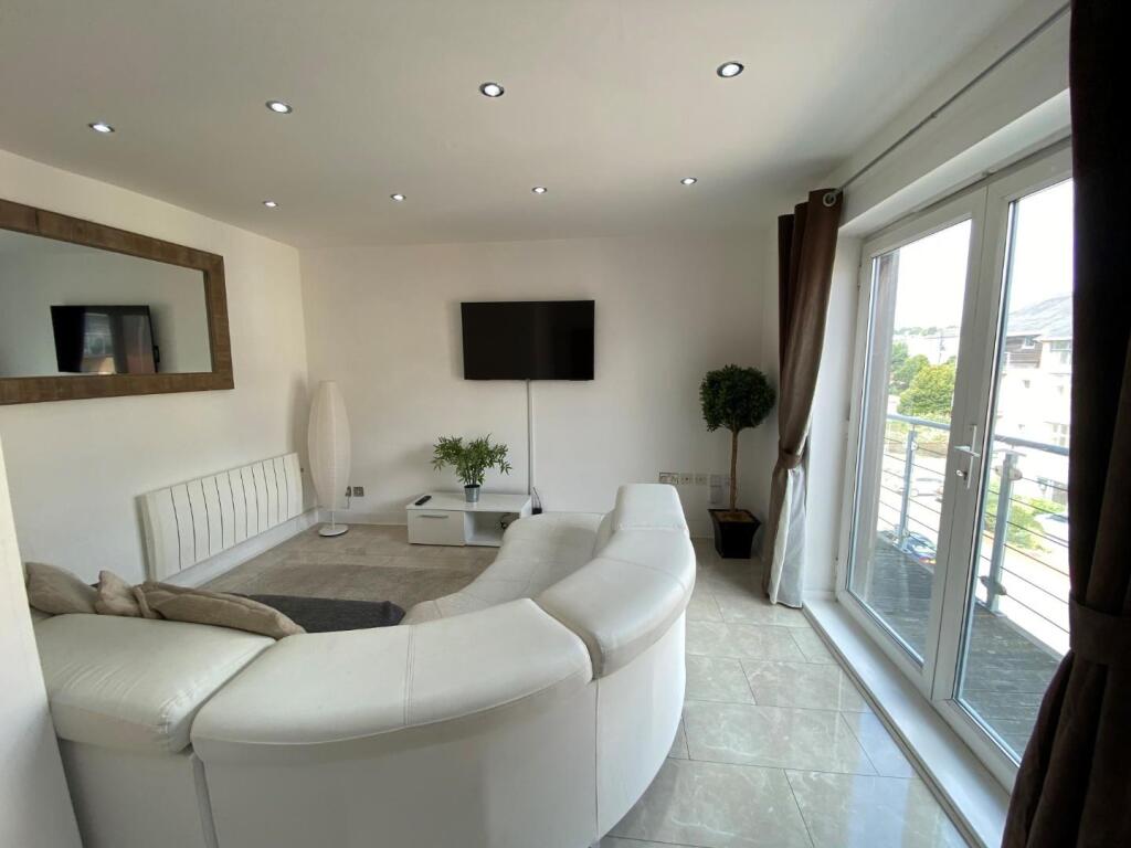 Amorella House - living area.jpg
