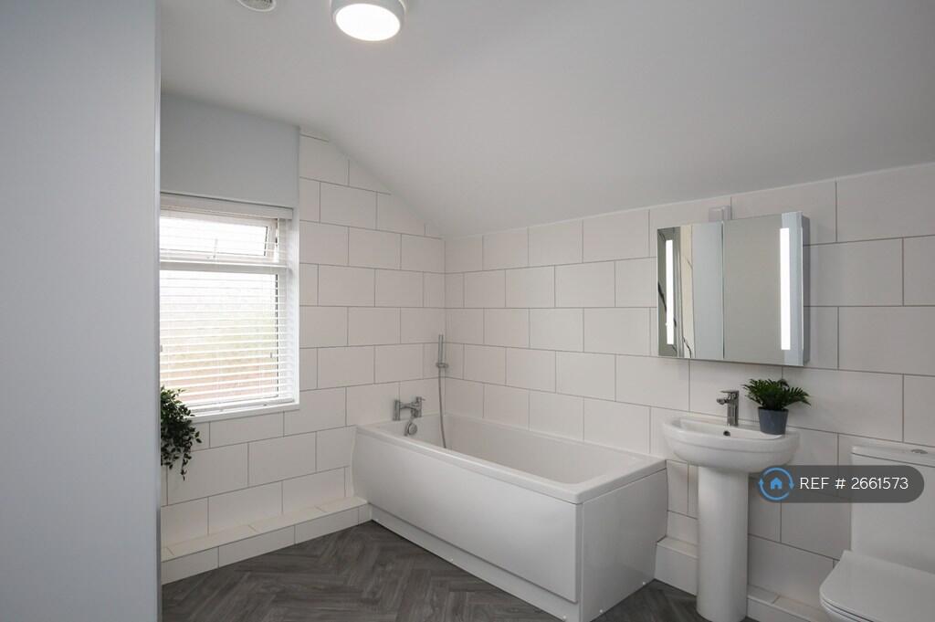 Newly Renovated Bathroom
