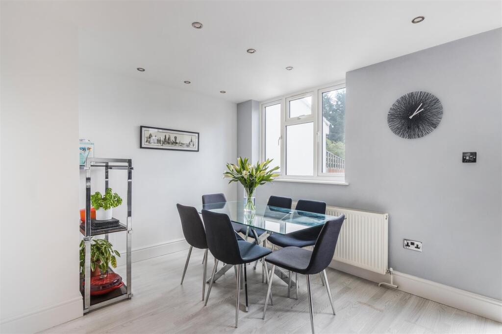 Open Plan Kitchen/Dining Room