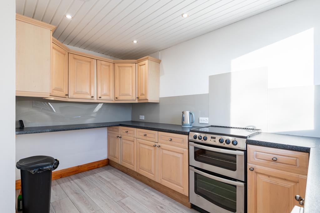 KITCHEN AGAIN