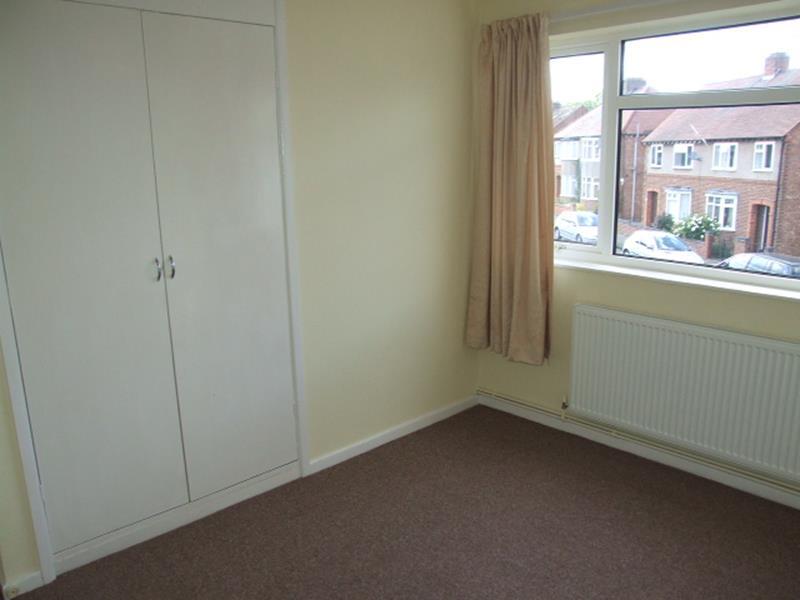 Bedroom 2 (2)