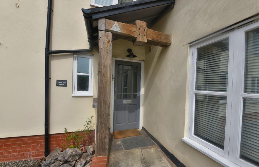 CANOPY ENTRANCE PORCH