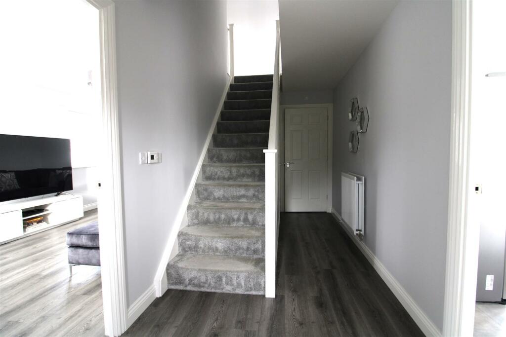 RECEPTION HALLWAY