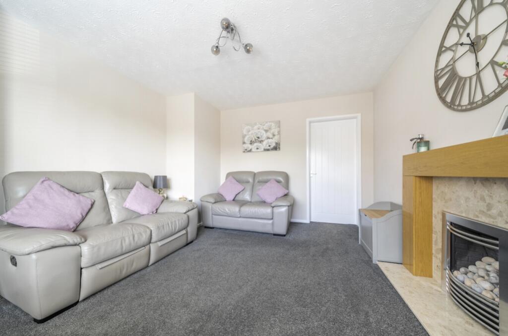 1345384-16-68b22e58ef210-ARW