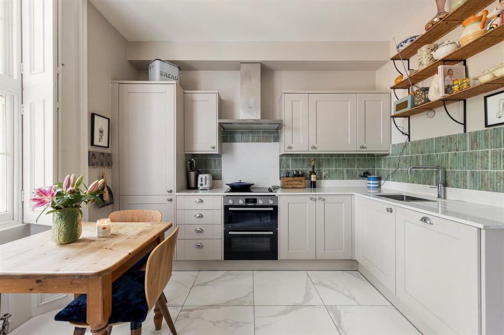 Friday Hill House E4