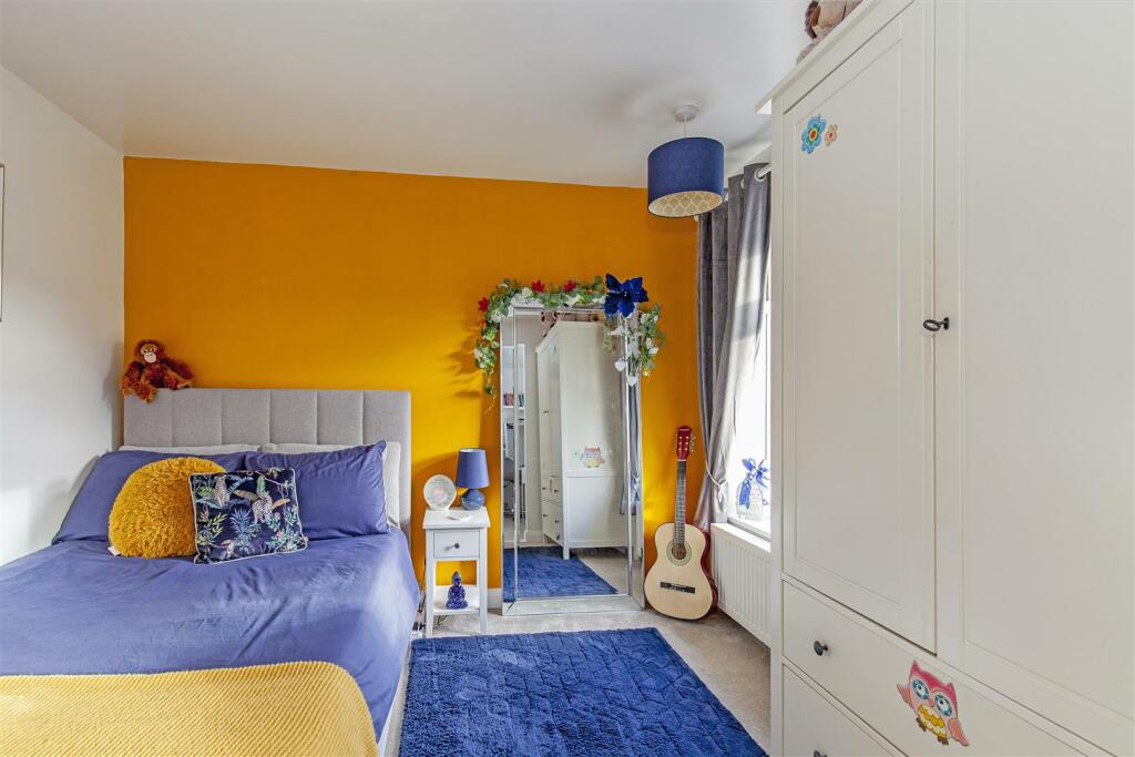 Bedroom 2-1.jpg