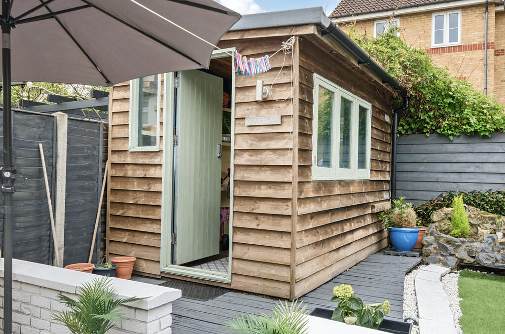 1299926-3-682f091...