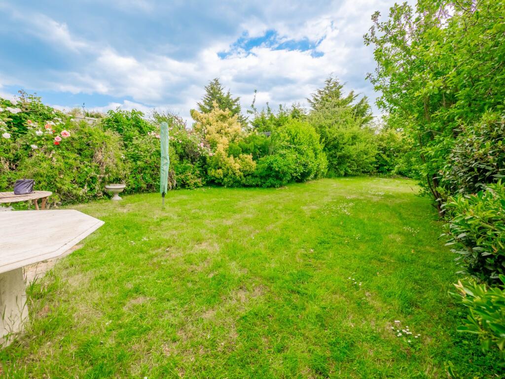 Rear Garden Irregular shaped approx 85' (25.91m)