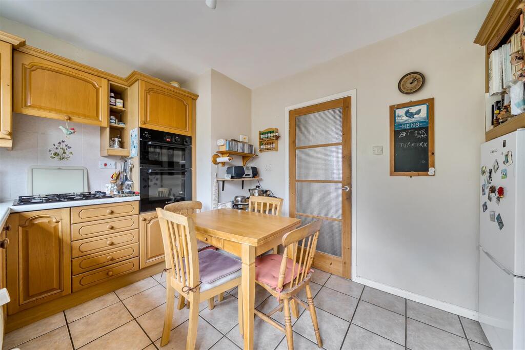 Kitchen/Breakfast Room
