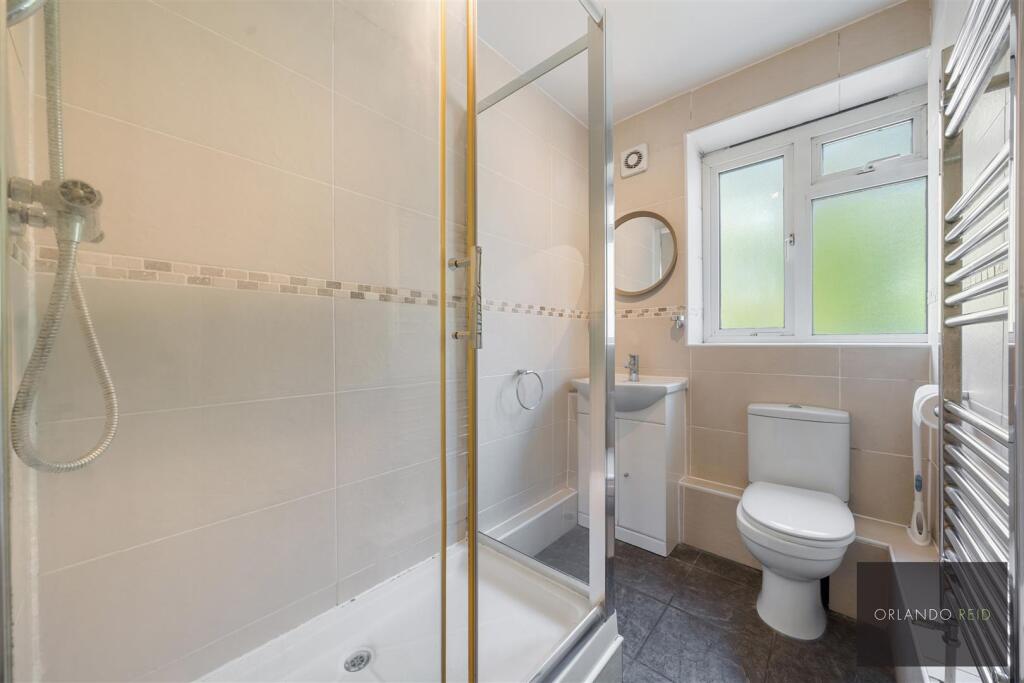 Flat 6, Greenwood House EC1R 4RJ-8.jpg