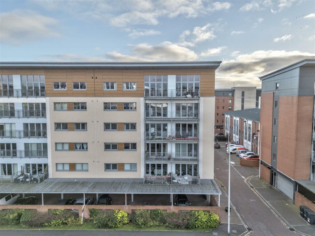 8T South Vic Dock New EXT-3.JPG