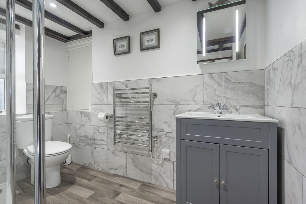 En Suite Shower R...