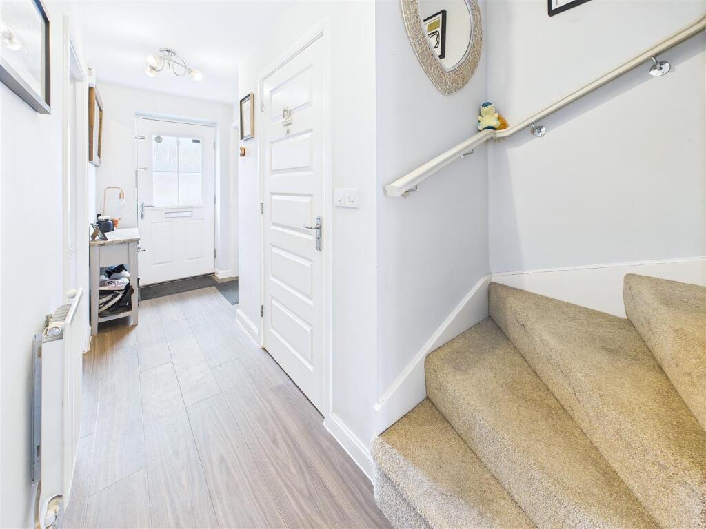 Sunderland Close, Church Gresley (4).jpg