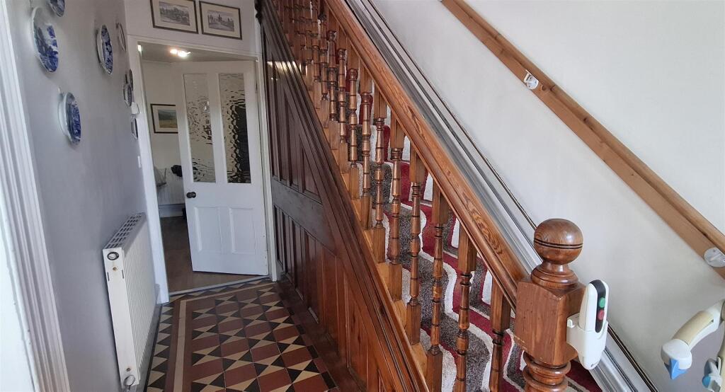 ENTRANCE HALLWAY