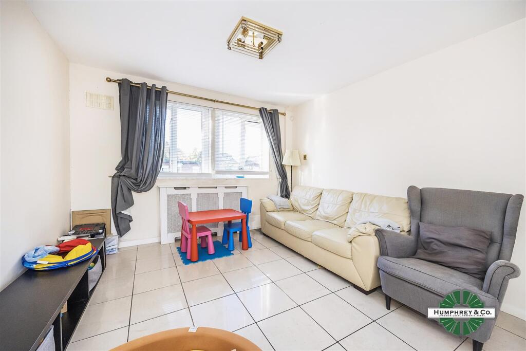 16 Tunnel Gardens -008.jpg