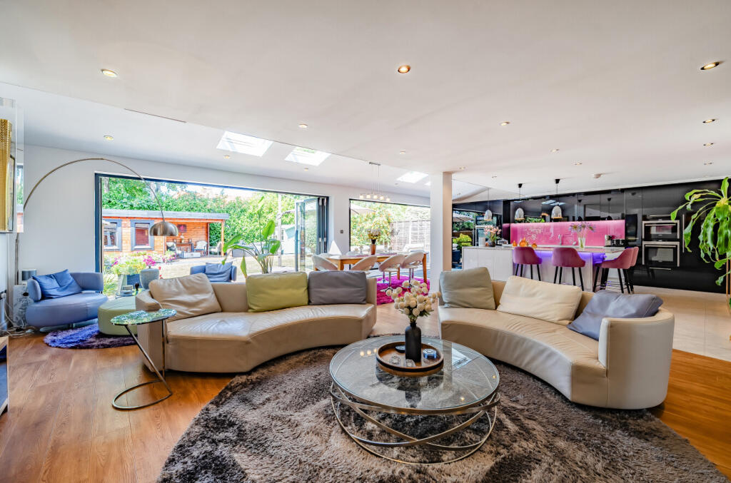 1341163-15-689f33...