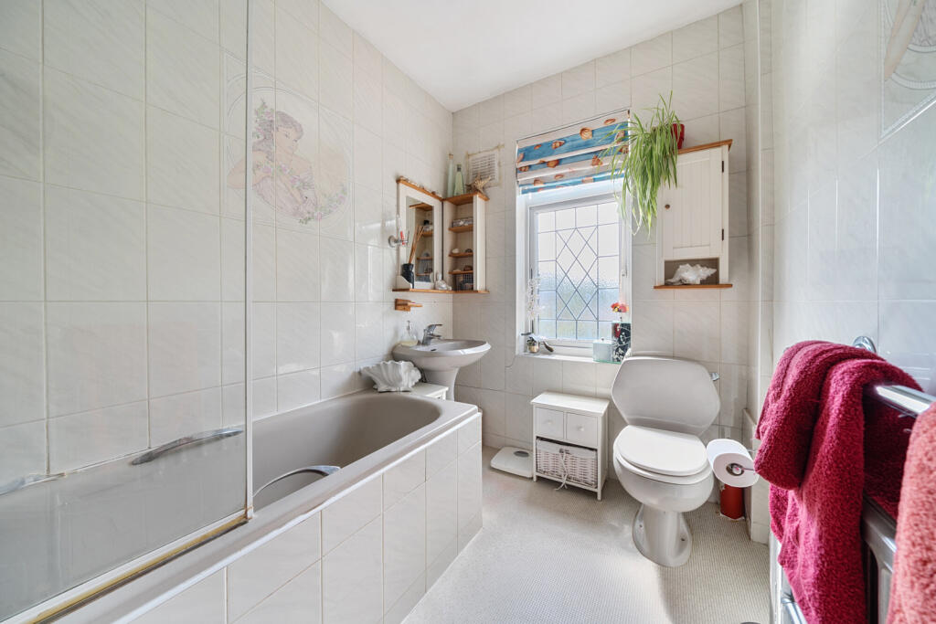 1302179-15-683ddd...