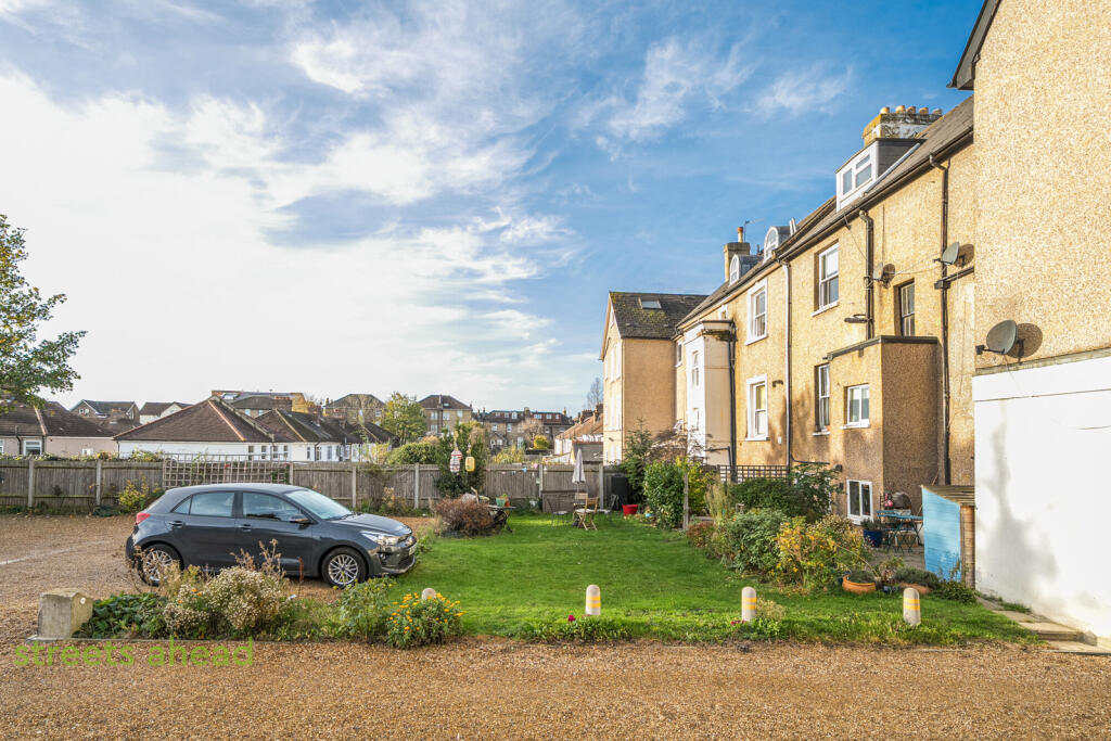 17bbe249-2768-435...