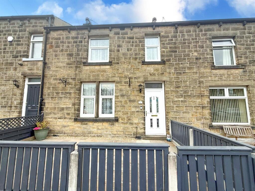 3 bed terrace, Silsden 1