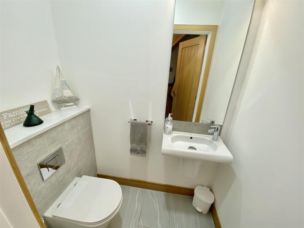 GROUND FLOOR WC