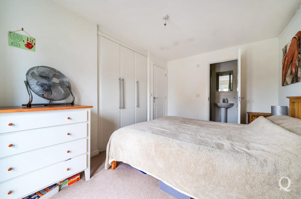 53f040d3-e889-46f...